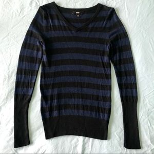 Mossimo v-neck striped sweater
